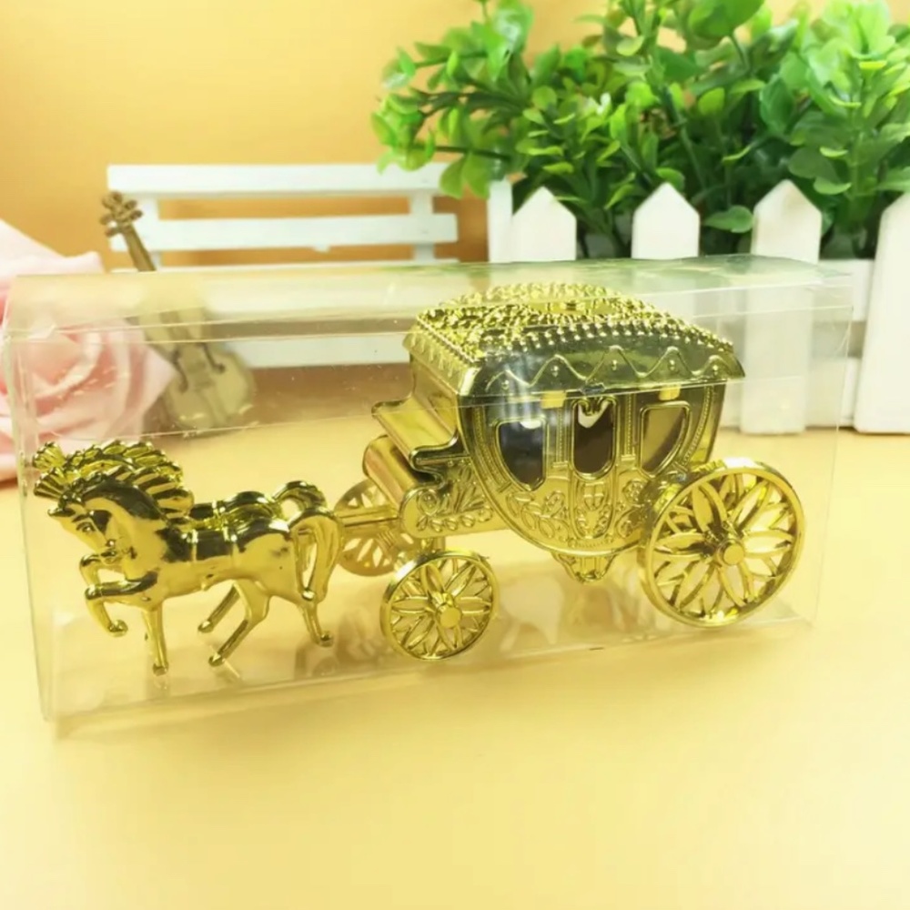 Horse and Carriage Royal Figurine - Gold Color -Plastic - 5.3in x 2.56in x 1.77